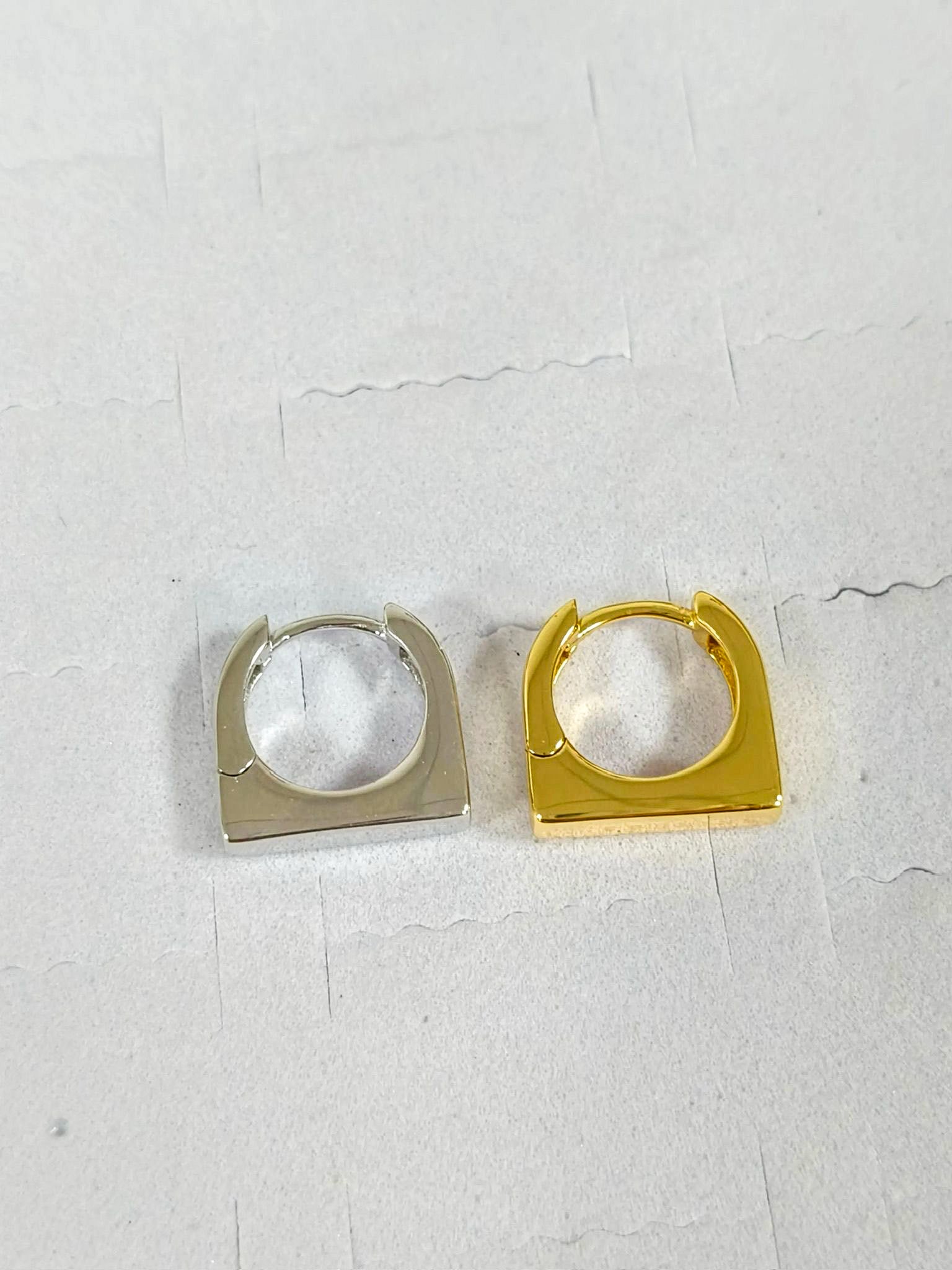 Hera hoops