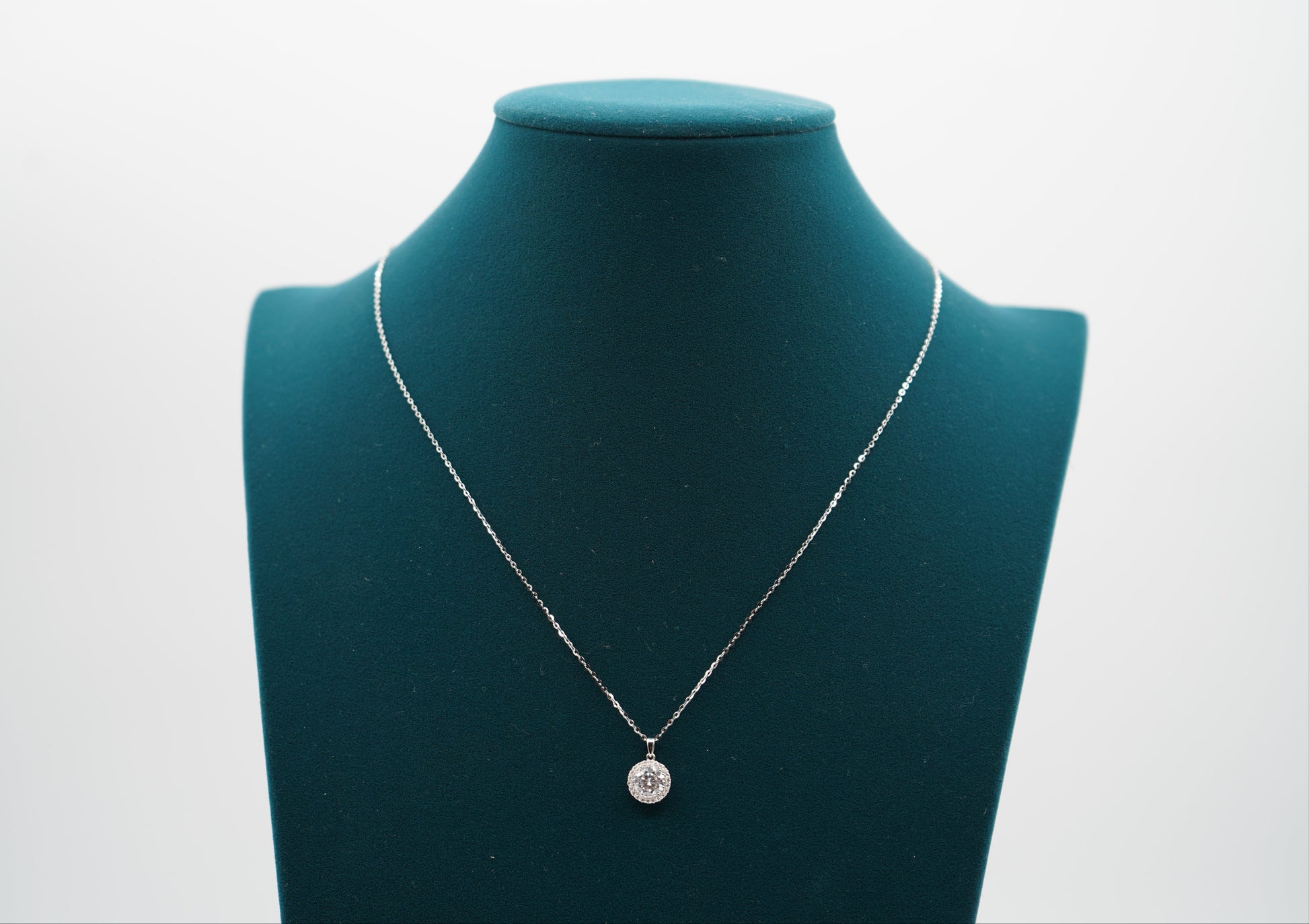 Victoria Necklace