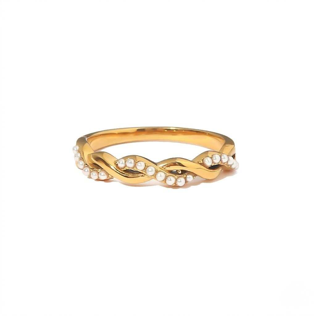 Gold spiral ring with pearl accents